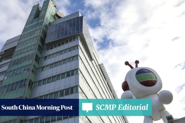 Editorial | Hong Kong TV stations should boost English content Editorial | Hong Kong TV stations should boost English content