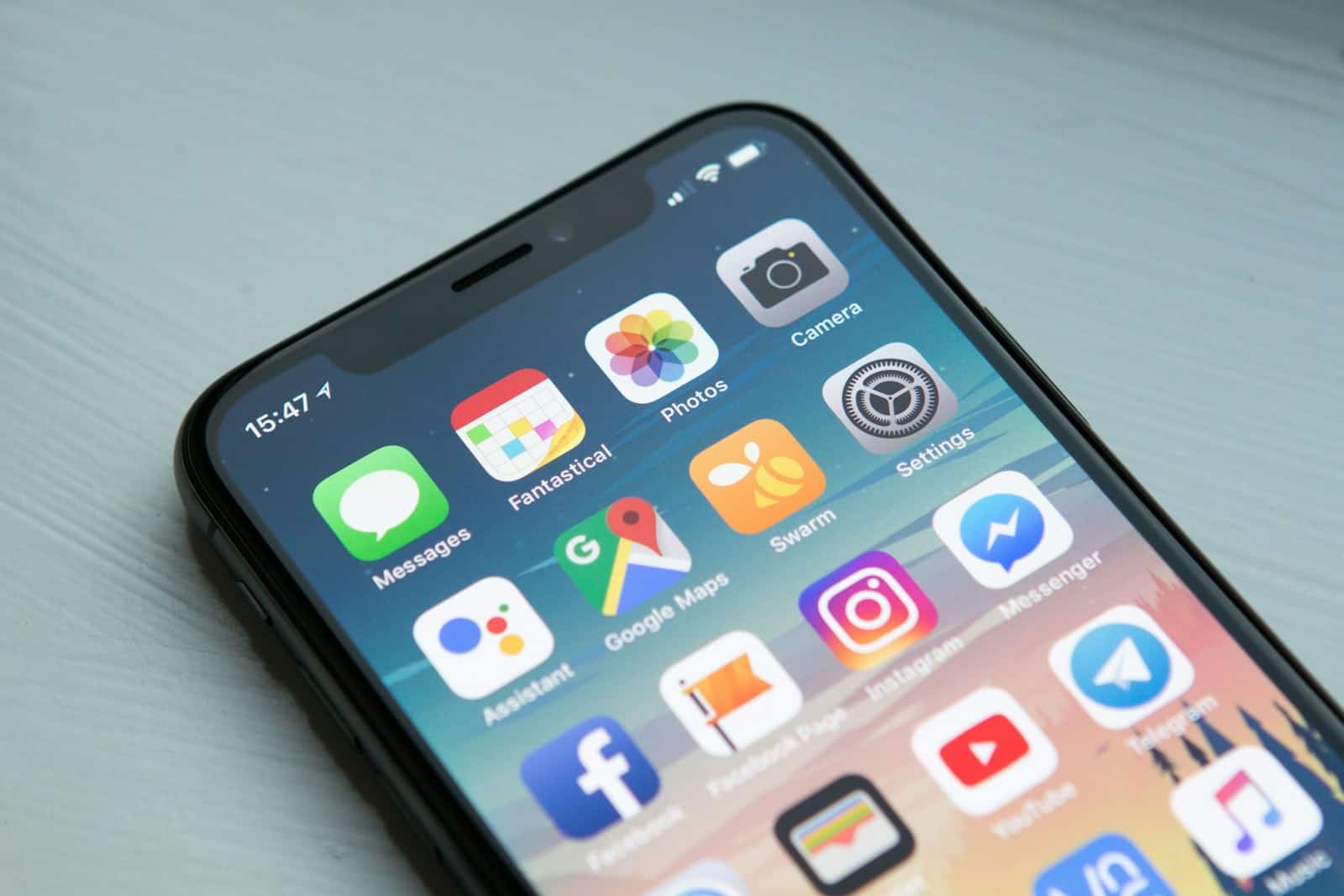 Essential iPhone Apps You Should Have in 2025