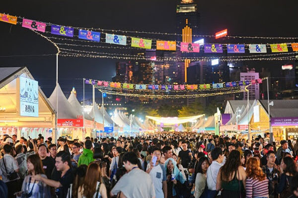 Hong Kong: A Melange of Michelin-Starred Experiences, Food Festivals & Casual Dining