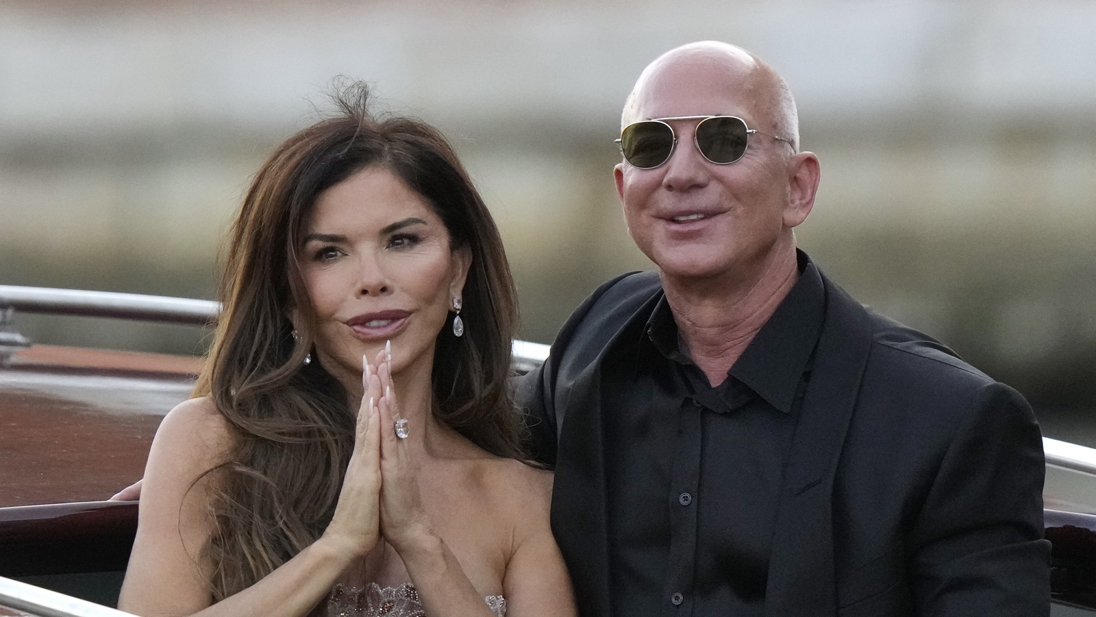 Jeff Bezos gifts Amazon swag at wedding pajama party — here’s what guests took home | Trending