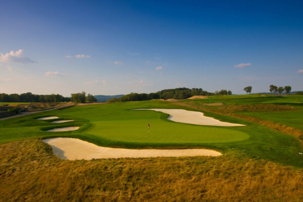 US Open venue Oakmont Country Club general course picture