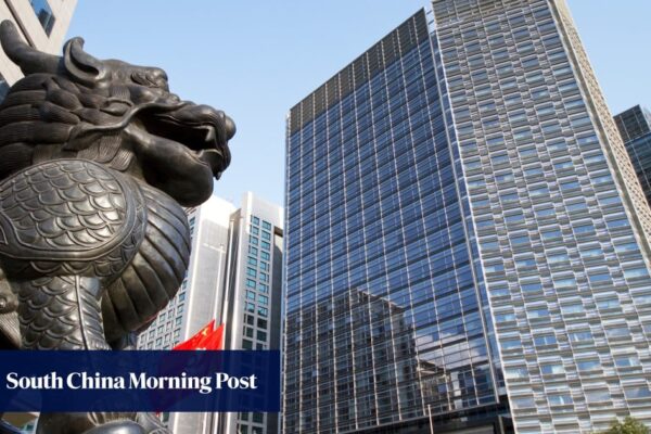 Crossing the Border: How Local Companies Grow beyond Hong Kong Crossing the Border: How Local Companies Grow beyond Hong Kong