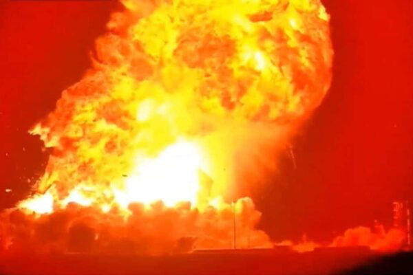 Spacex Starship Explosion: Elon Musk’s SpaceX Starship Explodes During Static Fire Test | Video | World News News18
