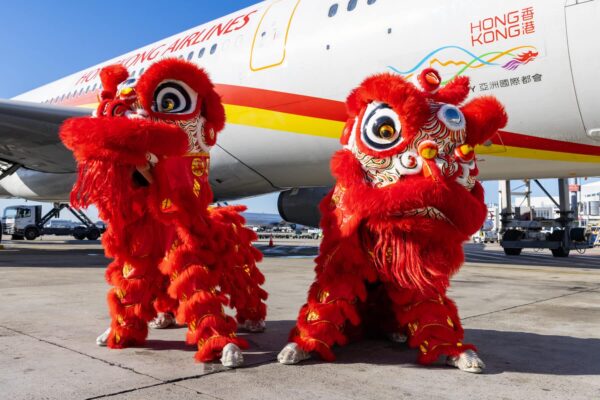 Inaugural Hong Kong Airlines service touches down at Sydney Airport