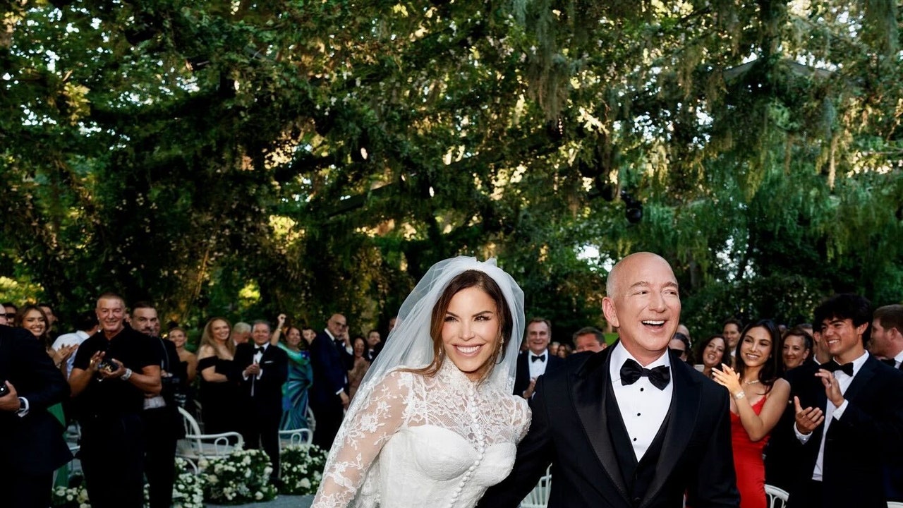 Jeff Bezos and Lauren Sánchez Bezos Are Officially Married in Venice