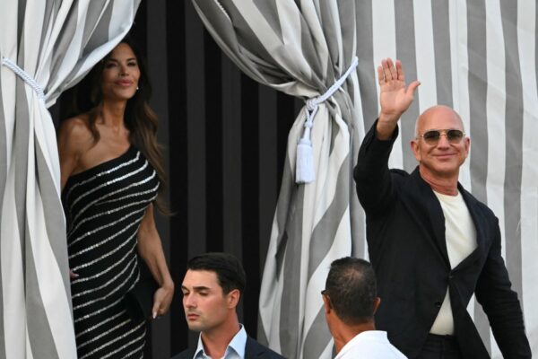 Jeff Bezos and Lauren Sanchez Wedding: Every Celebrity in Attendance