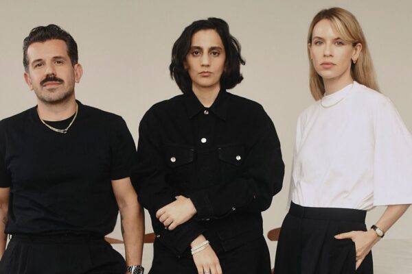 How to launch a fashion brand in 2025