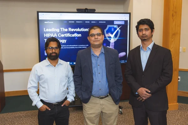 UWF Faculty and Students Develop Software That Analyzes Security and Privacy Levels of Mobile Applications Newswise: UWF Faculty and Students Develop Software That Analyzes Security and Privacy Levels of Mobile Applications