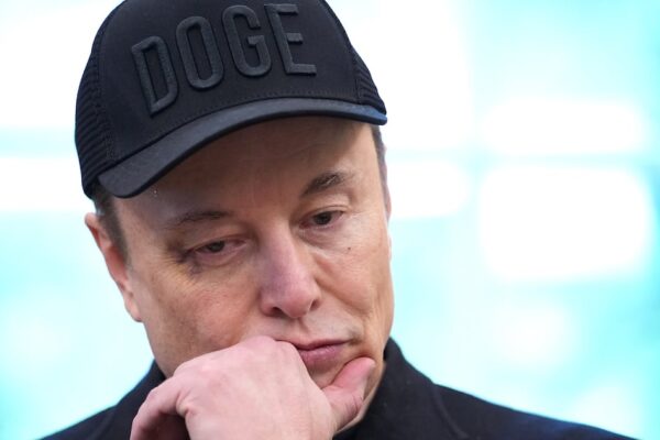 Elon Musk Accuses Trump Aide Sergio Gor of Federal Crime as Feud Explodes Elon Musk Accuses Trump Aide Sergio Gor of Federal Crime as Feud Explodes
