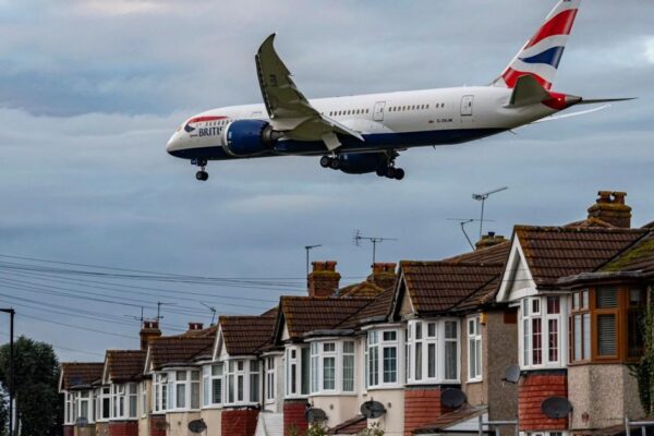 Flight path overhaul revealed - here's what it means journey times and delays | News UK