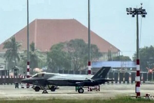 UK says F-35 jet stranded in Kerala to be moved to local airport facility for repairs | Latest News India UK says F-35 jet stranded in Kerala to be moved to local airport facility for repairs | Latest News India