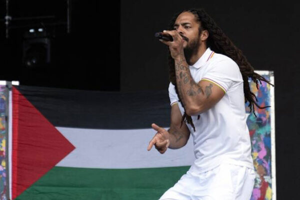 UK govt condemns ‘death to the IDF’ chants at Glastonbury