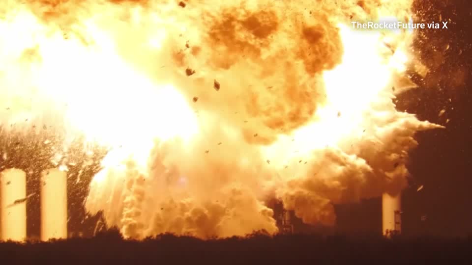 Elon Musk's Starship rocket blows up again
