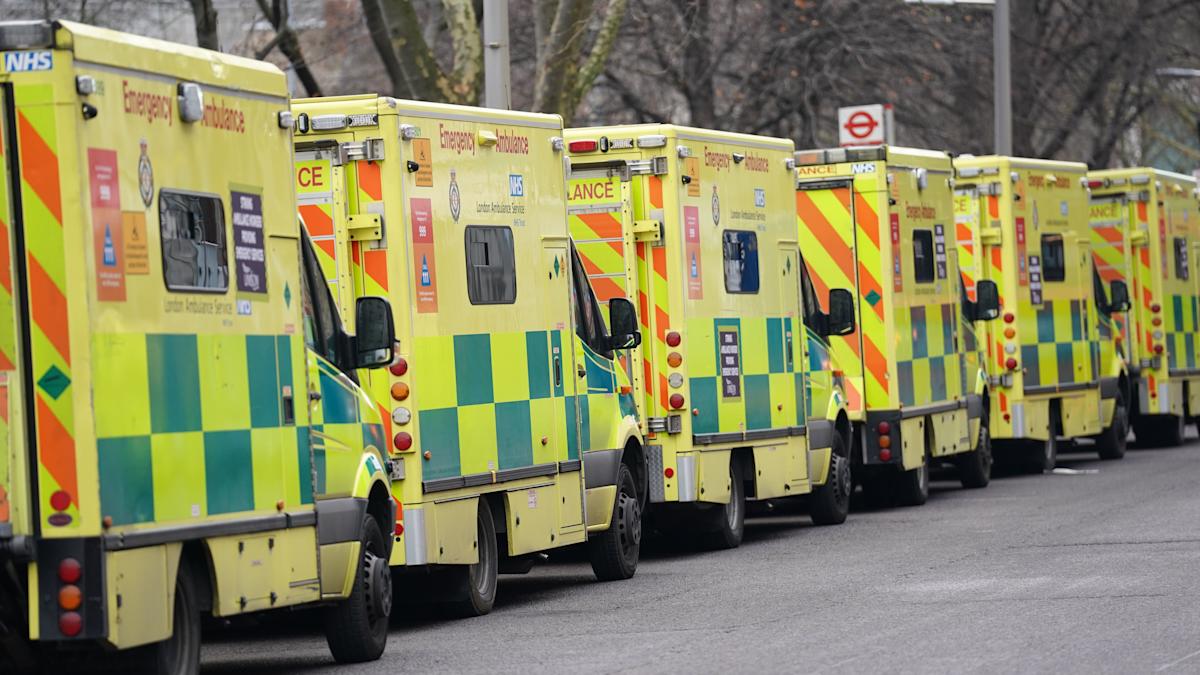 Government promises quicker A&E times under plan to help end corridor care
