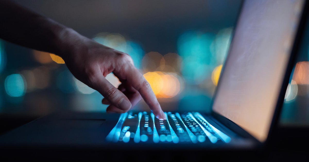 16 billion login credentials from Google and other sites leaked online, report says