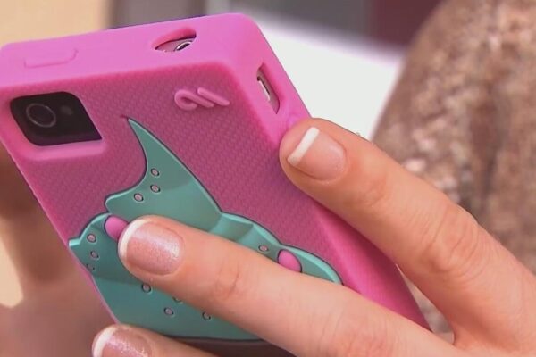 Dallas ISD addresses new law banning cell phones at public schools