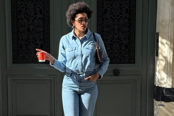 French Women Are Wearing This Heel Trend With The Jeans of Summer