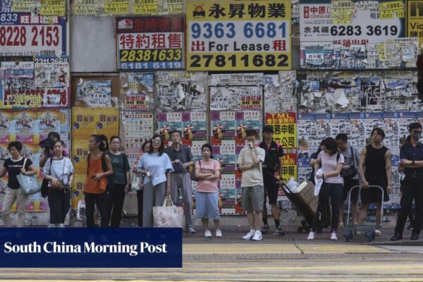 Cut rents now or miss out, CY Leung tells Hong Kong landlords Cut rents now or miss out, CY Leung tells Hong Kong landlords