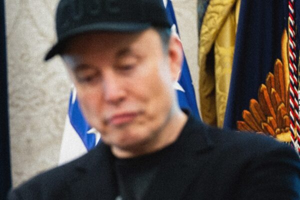 Elon Musk's Lawyers Claim He 'Does Not Use a Computer'