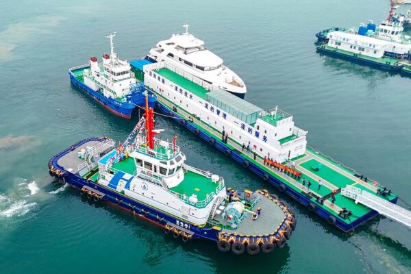 China’s first hydrogen-electric tugboat launches at Qingdao
