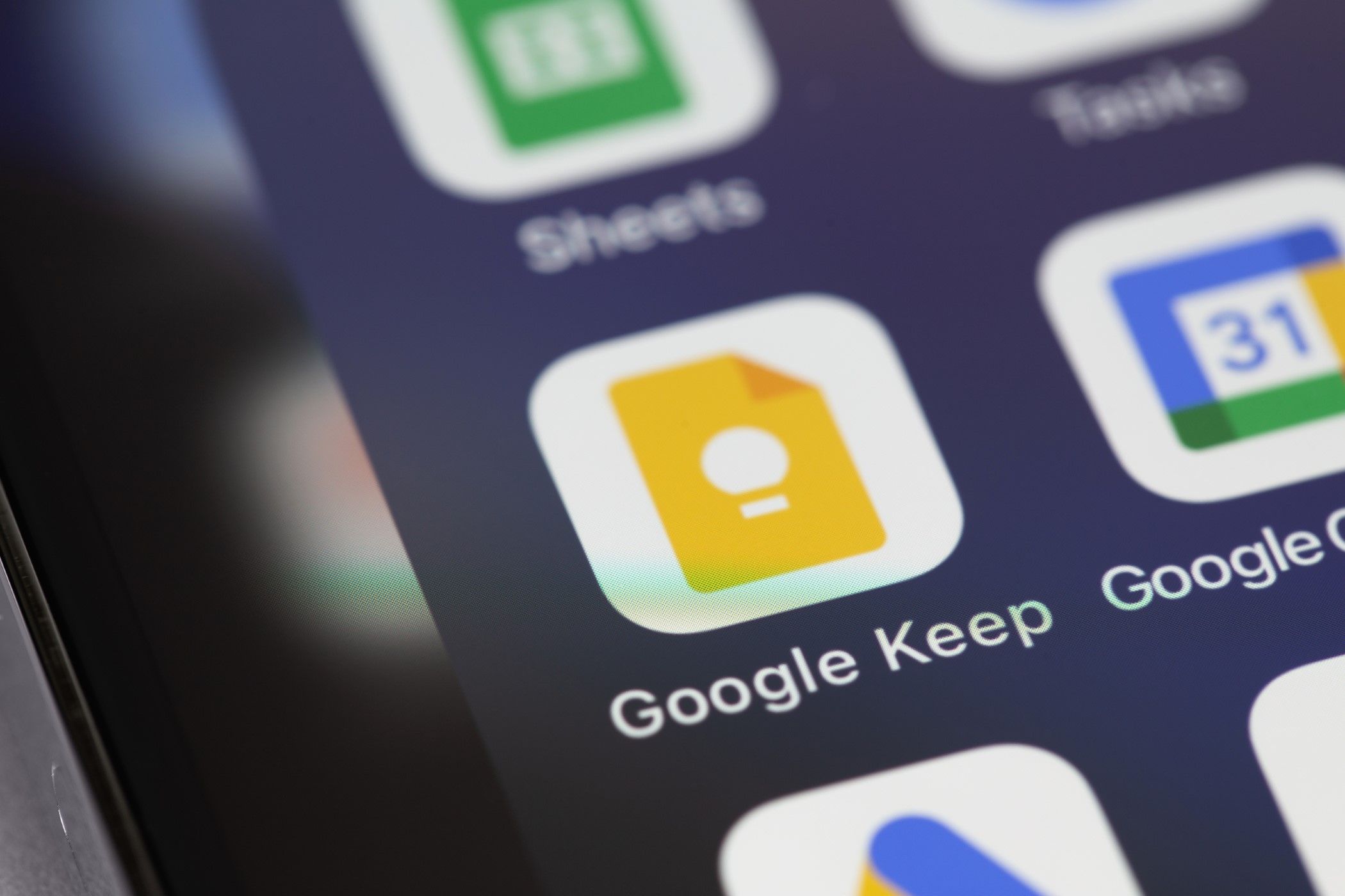 You Don’t Need Google Apps on Your Phone Anymore—Try These Instead
