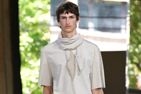 Hermès Men's Spring 2026 Ready-to-Wear Runway, Fashion Show & Collection Review [PHOTOS]