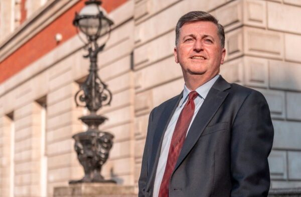 UK to focus new trade strategy on boosting services exports