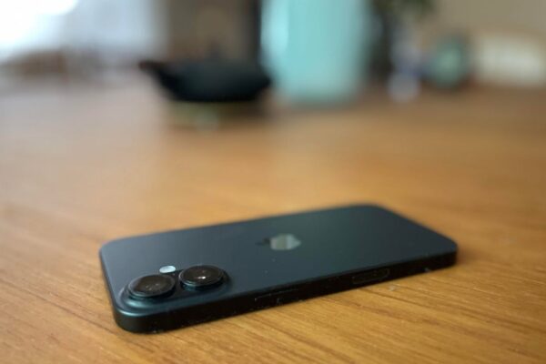 Stop Putting Your Phone Face Up on the Table