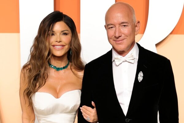 Everything to Know About Jeff Bezos' Soon-to-Be Wife, Lauren Sánchez