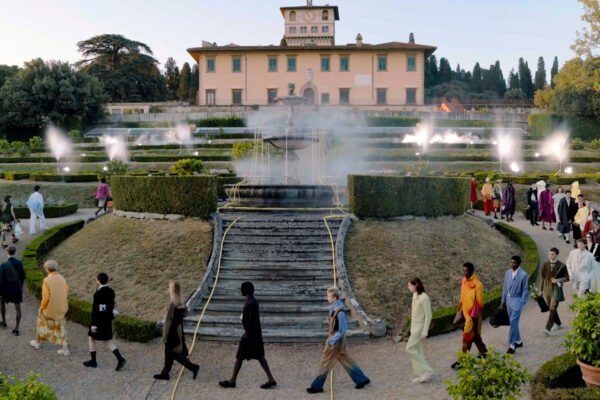 Homme Pliss&eacute; Issey Miyake S/S 2026 Runway Show Florencce