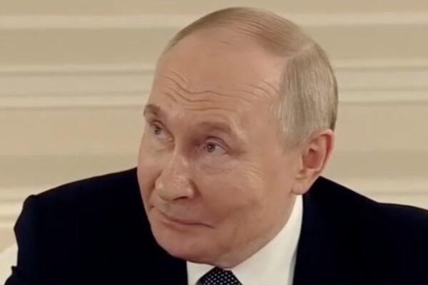 Putin sends warning to Germany over Ukraine supplies: