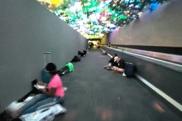 Lightning, hailstorm forces hundreds of canceled flights in Atlanta