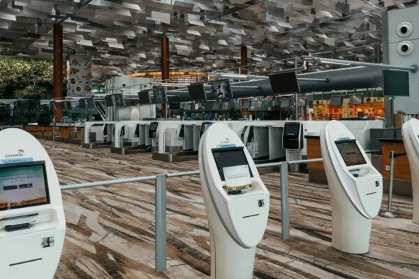 Zurich and Hong Kong Airlines launch integrated travel coverage
