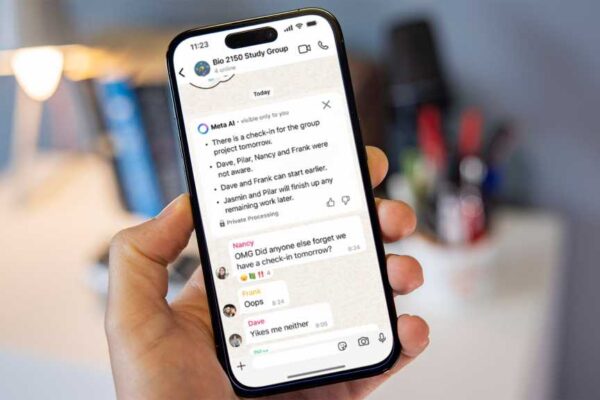 WhatsApp Message Summaries feature on iPhone 14