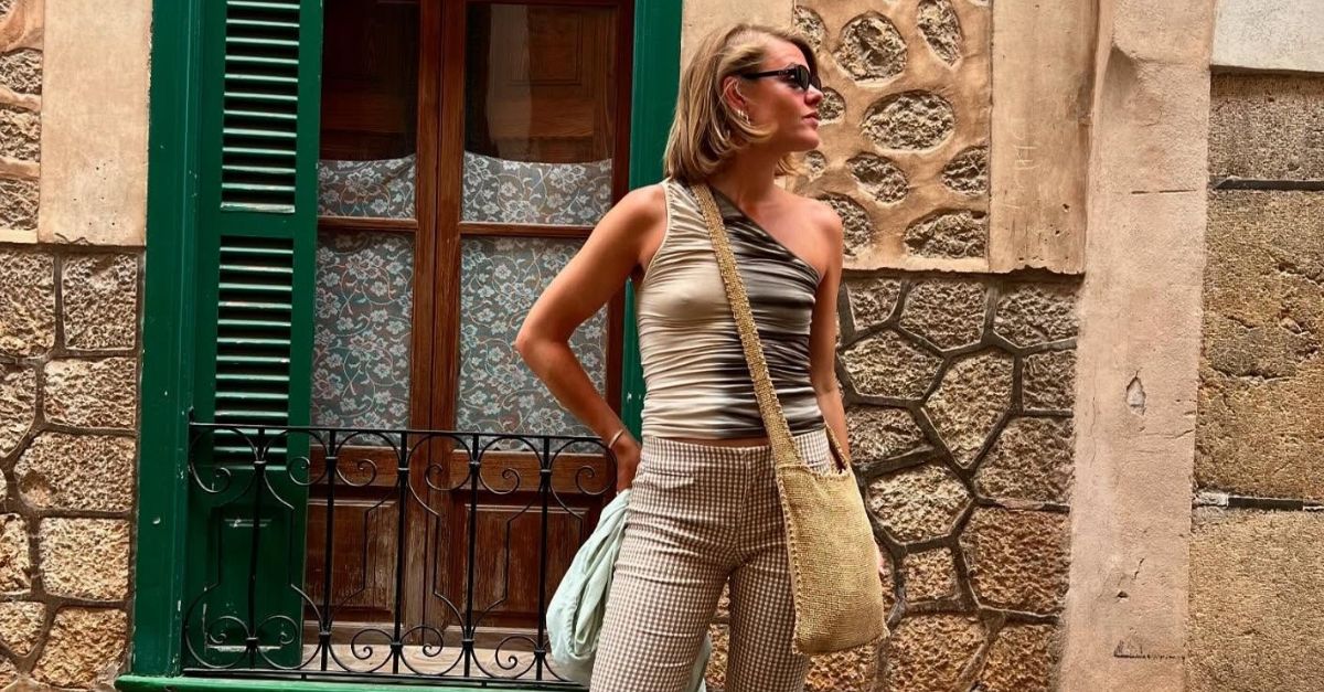 The '90s Platform Flip-Flop Trend is Back for Summer 2025