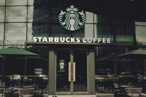 Starbucks refutes reports regarding a full sale of its China operations