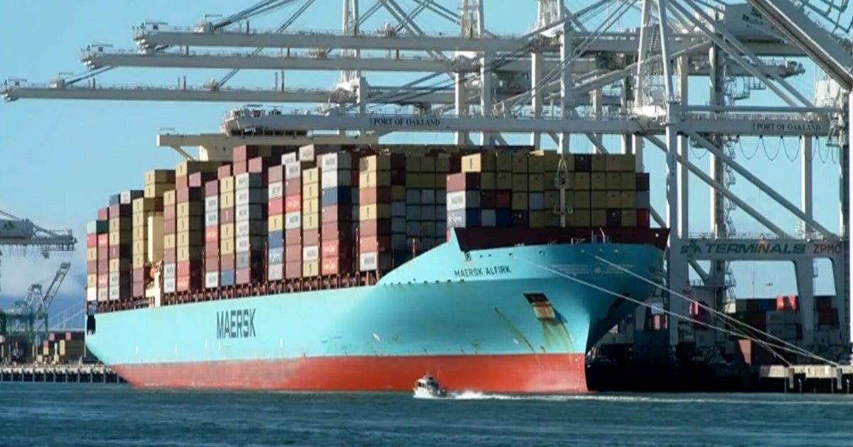 Trump fires off more than 20 letters to trade partners as tariff threats escalate