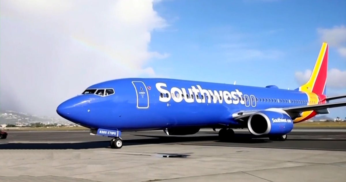 Passengers react after Southwest flight makes aggressive maneuver to avoid collision