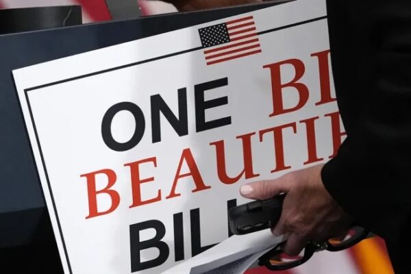 Controversial OBBB Targets China's Tech Edge as U.S. Retreats from Green Energy丨Opinion