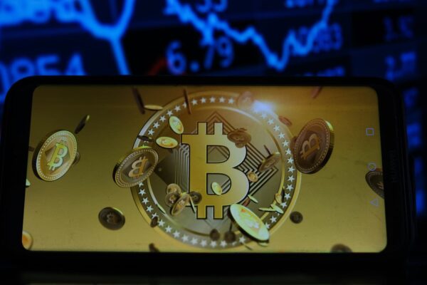 Bitcoin flies to new all-time highs, topping $118,000 as institutions pile into ETFs