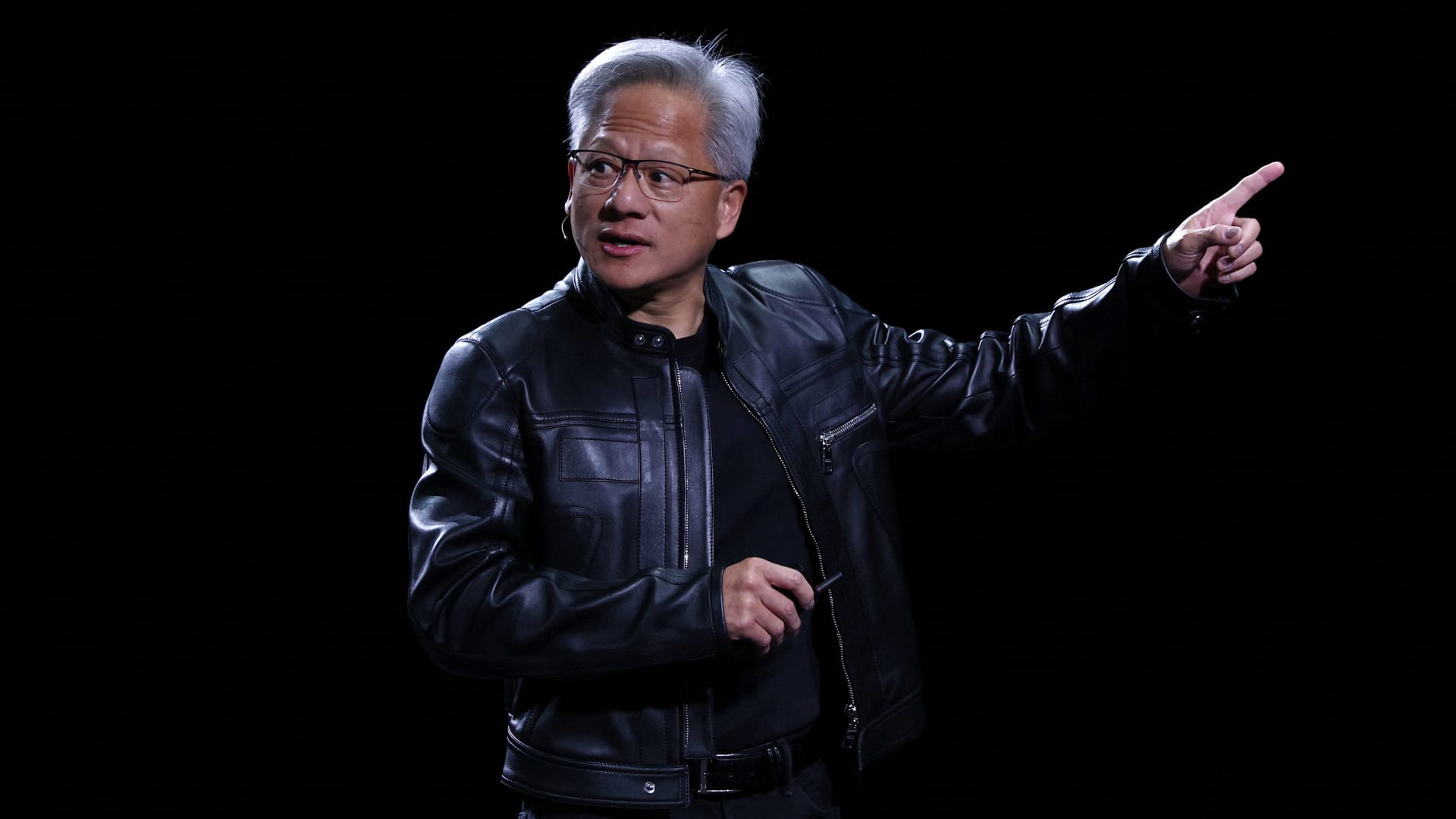Jim Cramer sees pockets of 'turmoil' in the market — plus, the latest on Nvidia's plans for China