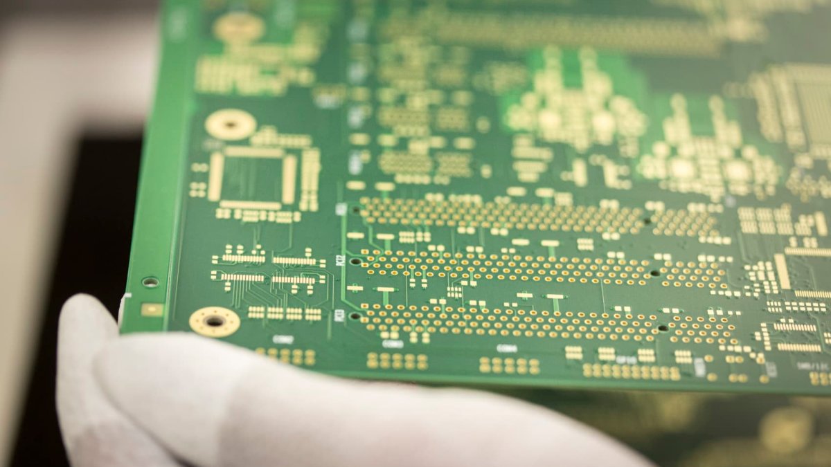 U.S. lifts chip software curbs on China amid trade truce – NBC 6 South Florida