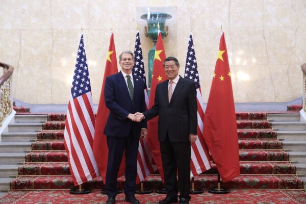 US, China Negotiators Meet in Stockholm to Extend Trade Truce US, China Negotiators Meet in Stockholm to Extend Trade Truce
