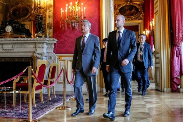 China Can Work With France Across Range of Industries, Wang Says