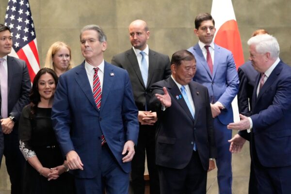 Trump Tariffs: Bessent, Lutnick Hail Japan Finance Pledge as EU Trade Talks Loom