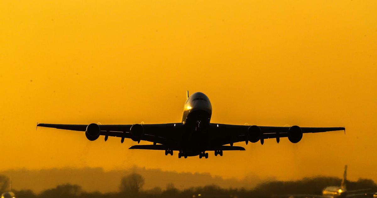 Cutting emissions is below punctuality in people’s aviation priorities – poll