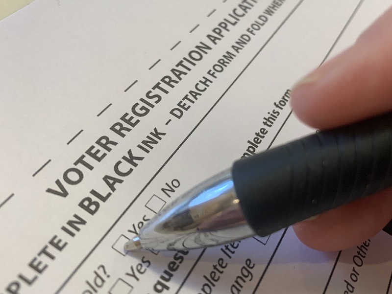 Political notes: Hale mulls party switch, Moore gets a new gig, Shetty, Schumitz get fellowships