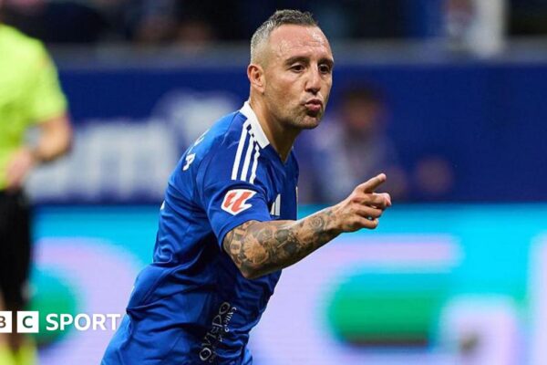 Real Oviedo midfielder Santi Cazorla