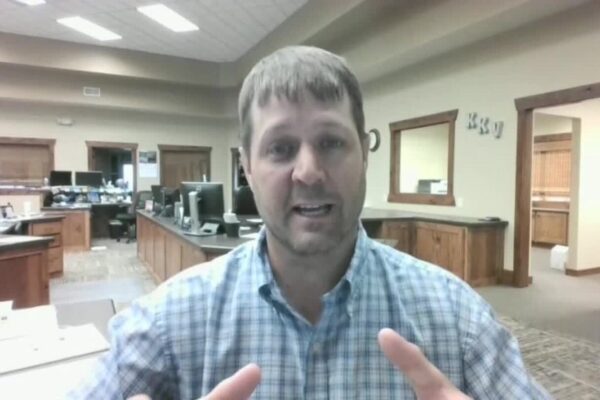 Cattle Extend Gains On Better Cash News: Grains Rally on China Deal or Short Covering?