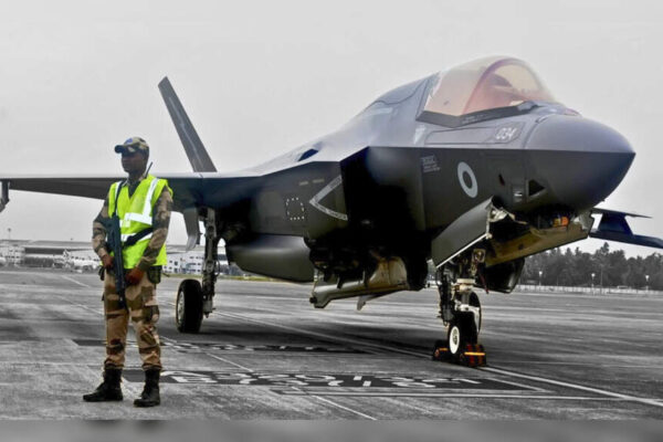 F-35 stranded in Kerala: UK technicians arrive to repair stranded fighter jet; grounded since June 14 | India News F-35 stranded in Kerala: UK technicians arrive to repair stranded fighter jet; grounded since June 14 | India News